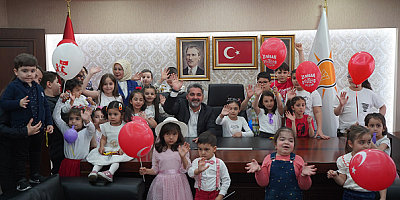AK Parti Kayseri İl Başkanı Fatih Üzüm, Çocuklarla 23 Nisan Bayramında Bir Araya Geldi